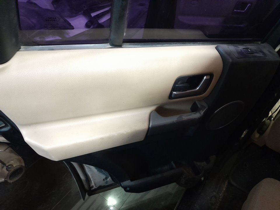 LAND ROVER DISCOVERY V6 TD HSE Motor 2,7 Ltr. - 140 kW Td V6 CAT
