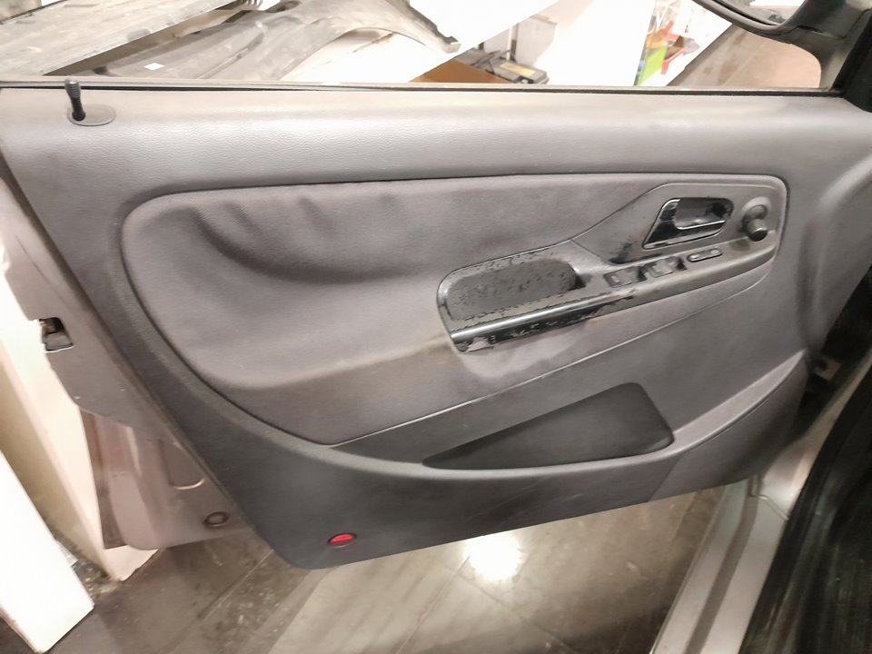 SEAT IBIZA (6K1) Select Motor 1,4 Ltr. - 44 kW foto 12