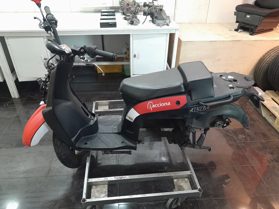 SCUTUM SILENCE S02/ 10 / 4 ELECTRICA