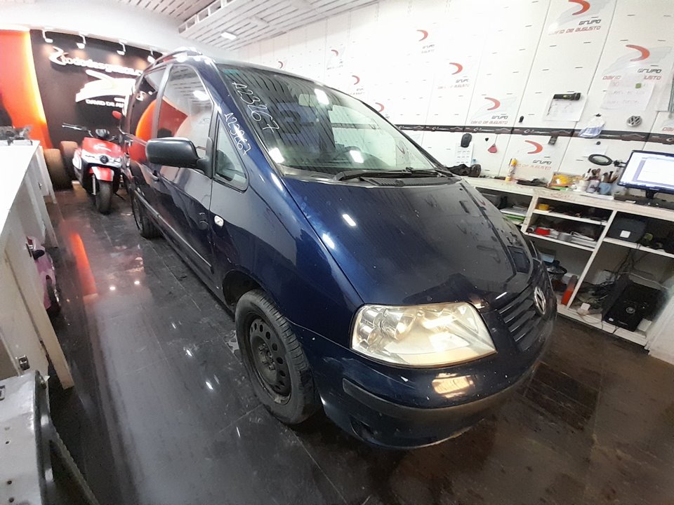 VOLKSWAGEN SHARAN (7M6/7M9) Comfortline Motor 1,9 Ltr. - 85 kW TDI foto 2