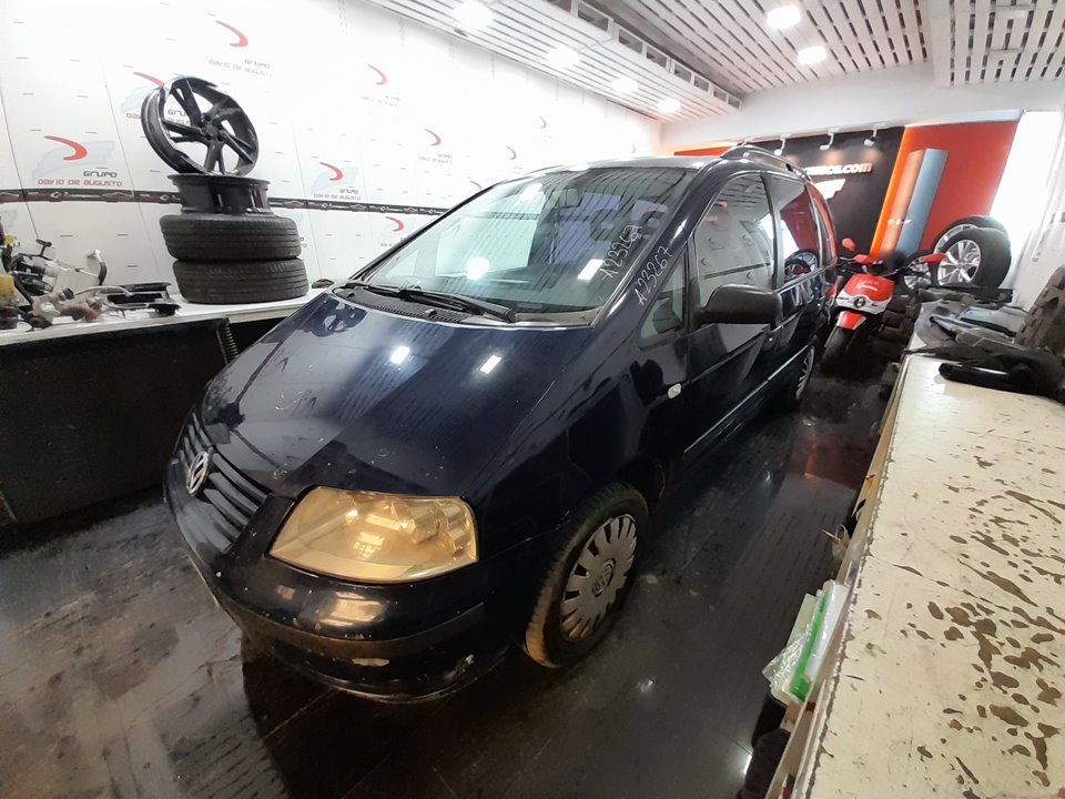 VOLKSWAGEN SHARAN (7M6/7M9) Comfortline Motor 1,9 Ltr. - 85 kW TDI foto 3