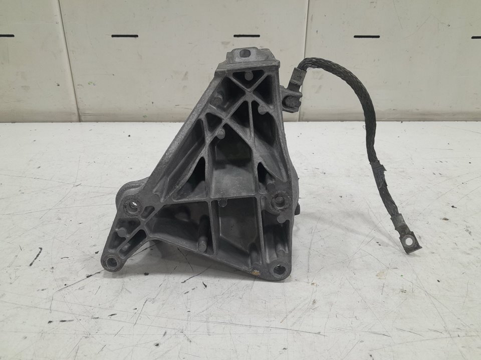 SOPORTE DE LA CAJA CAMBIO BMW SERIE 1 BERLINA (E81/E87) 120d