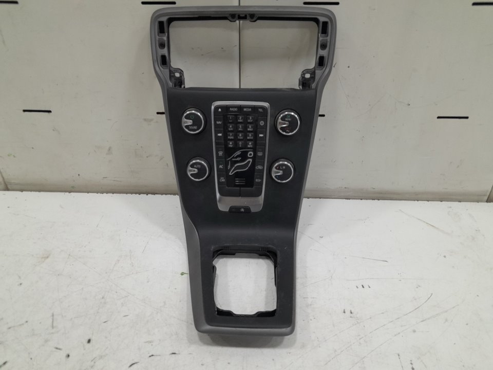 CONSOLA CENTRAL VOLVO V40 CROSS COUNTRY (2012-0) Basis