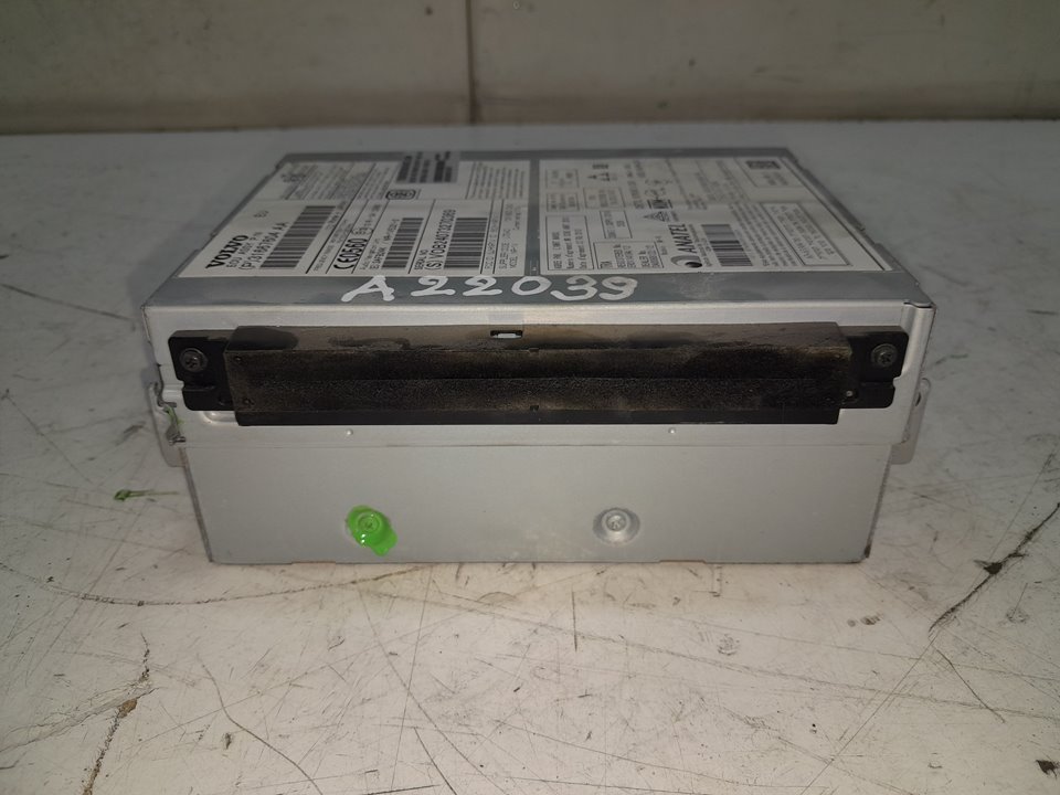 SISTEMA AUDIO / RADIO CD VOLVO V40 CROSS COUNTRY (2012-0) Basis