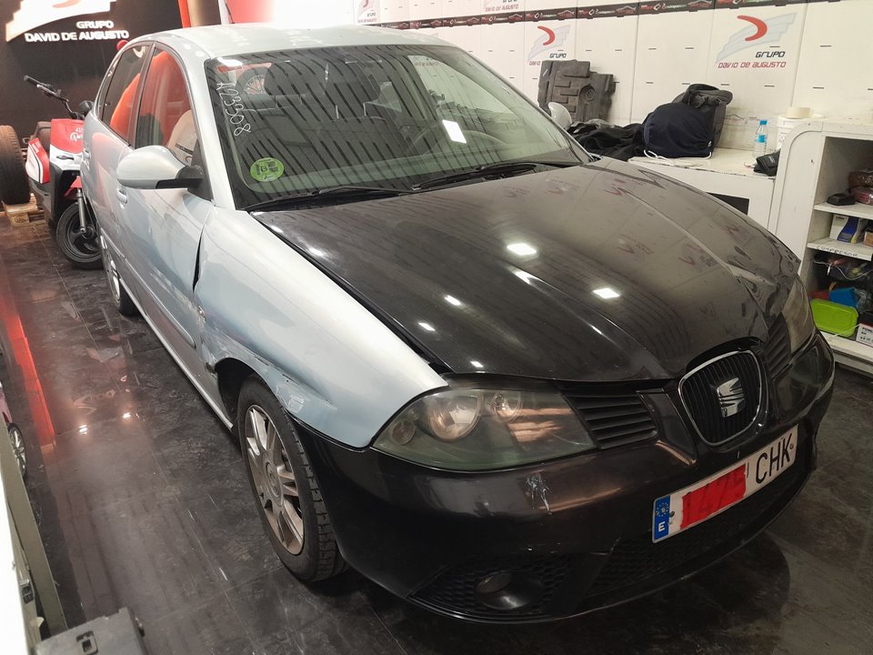 SEAT IBIZA (6L1) Cool Motor 1,4 Ltr. - 55 kW 16V foto 2