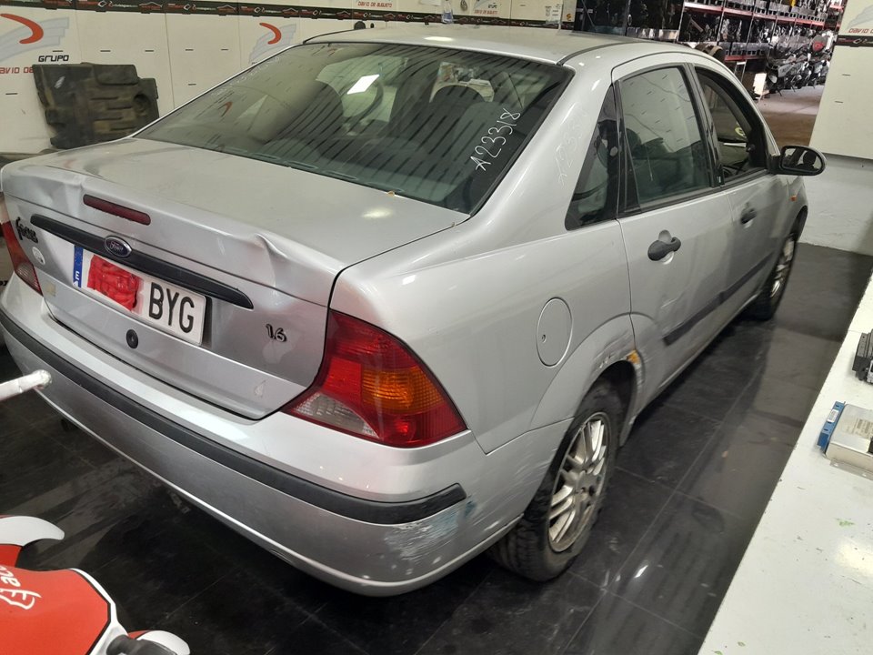FORD FOCUS BERLINA (CAK) Ambiente Motor 1,6 Ltr. - 74 kW 16V CAT foto 5