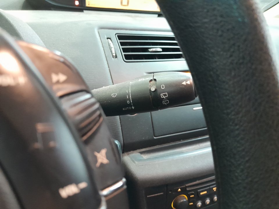 CITROEN C4 BERLINA SX Motor 1,4 Ltr. - 65 kW 16V