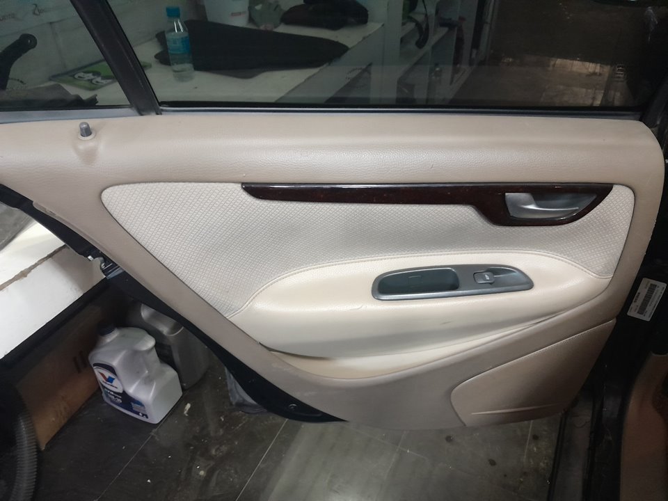 VOLVO S60 BERLINA 2.4 D Motor 2,4 Ltr. - 96 kW Diesel foto 10