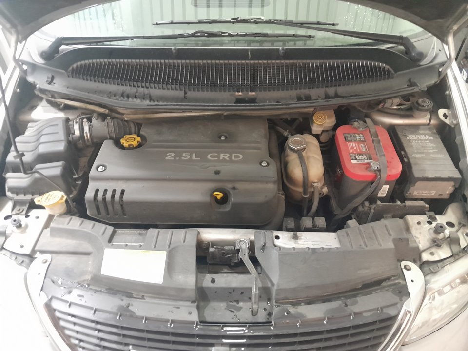 CHRYSLER VOYAGER (RG) 2.5 SE Grand Voyager Warner Bros Motor 2,5 Ltr. - 105 kW CRD CAT