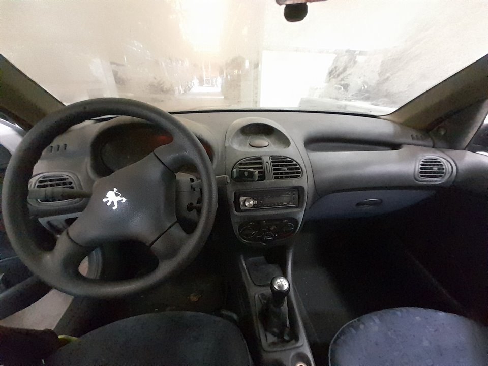 PEUGEOT 206 BERLINA XR Motor 1,4 Ltr. - 55 kW