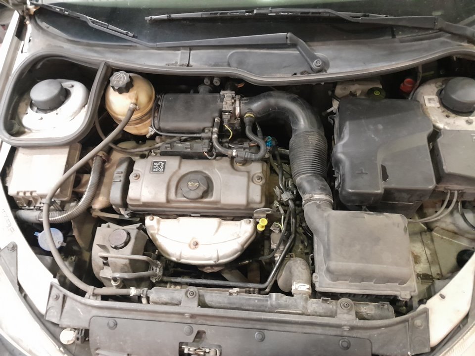 PEUGEOT 206 BERLINA XR Motor 1,4 Ltr. - 55 kW
