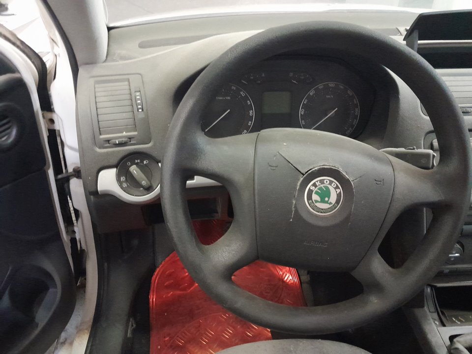 SKODA OCTAVIA BERLINA (1Z3) Active Motor 1,9 Ltr. - 77 kW TDI DPF foto 11
