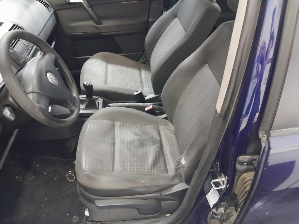 VOLKSWAGEN POLO (9N3) Advance Motor 1,4 Ltr. - 59 kW 16V