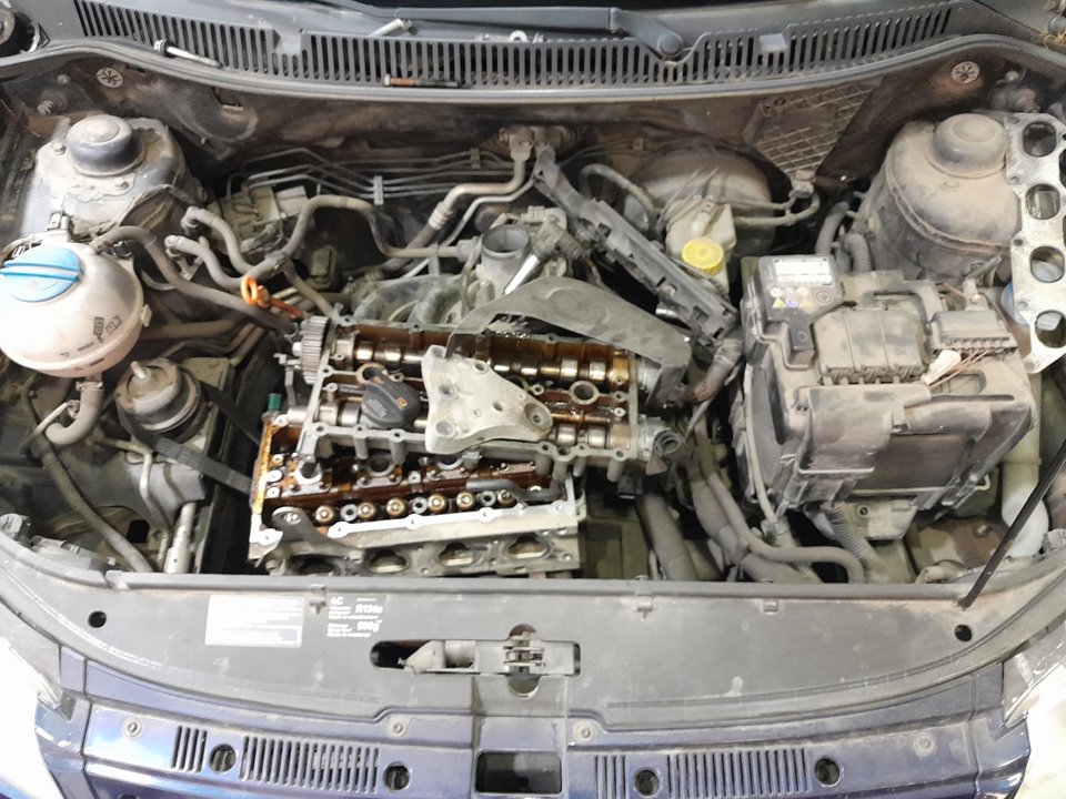 VOLKSWAGEN POLO (9N3) Advance Motor 1,4 Ltr. - 59 kW 16V