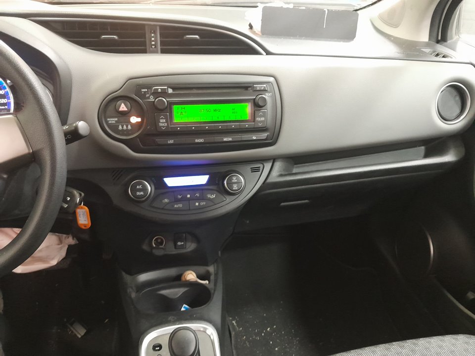 TOYOTA YARIS Hybrid Feel! Híbrido 74 kW (Motor 1,5 Ltr. - 55 kW 16V)