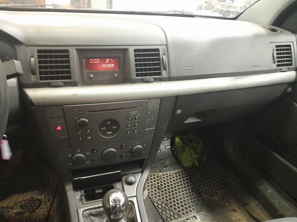 OPEL VECTRA C BERLINA Club Motor 2,2 Ltr. - 92 kW 16V DTI CAT (Y 22 DTR / L50)
