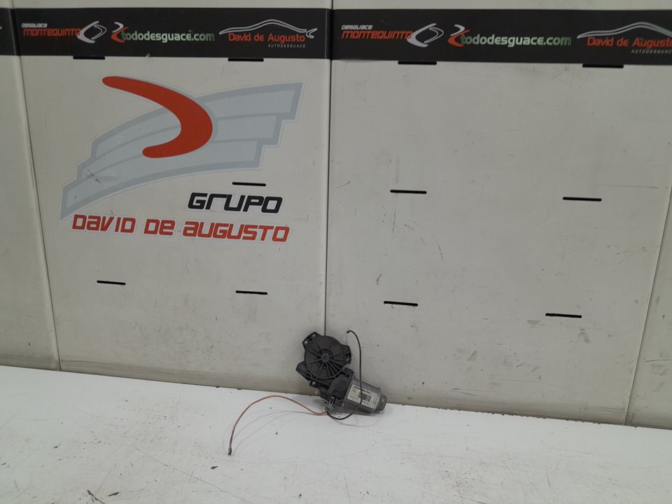 MOTOR ELEVALUNAS TRASERO DERECHO