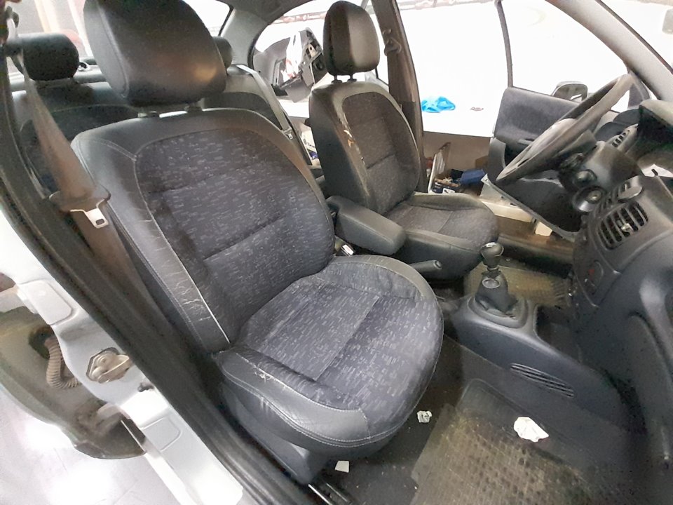 RENAULT MEGANE I FASE 2 CLASSIC (LA..) 1.6 16V Authentique Motor 1,6 Ltr. - 79 kW