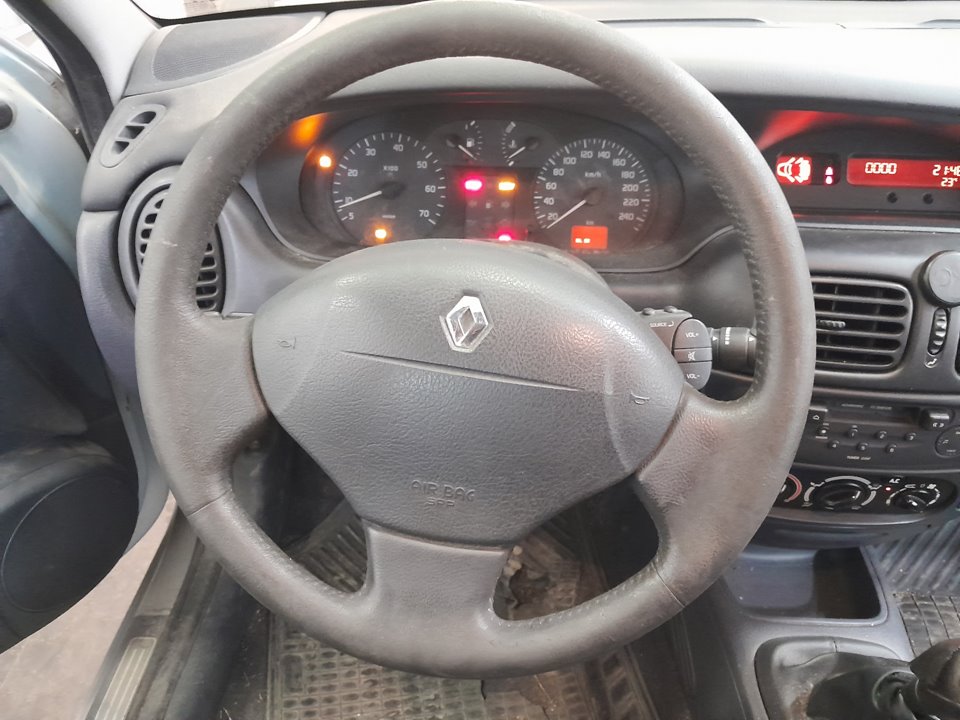 RENAULT MEGANE I FASE 2 CLASSIC (LA..) 1.6 16V Authentique Motor 1,6 Ltr. - 79 kW