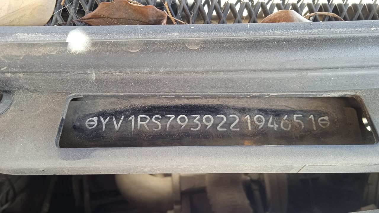 VOLVO S60 BERLINA 2.4 D Motor 2,4 Ltr. - 120 kW Diesel CAT