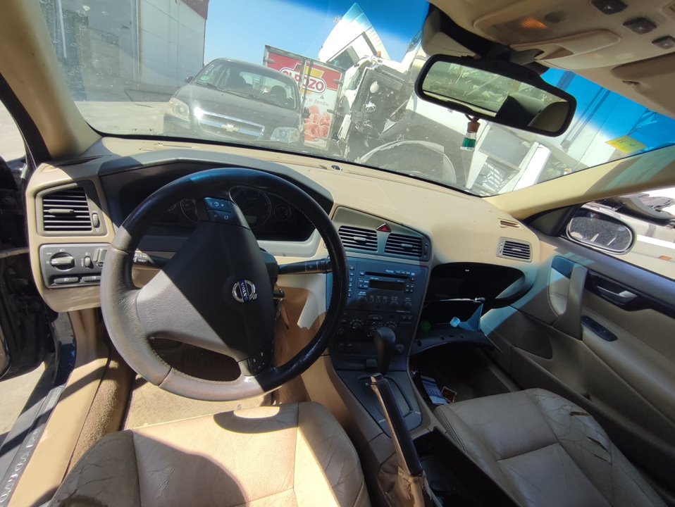VOLVO S60 BERLINA 2.4 D Motor 2,4 Ltr. - 120 kW Diesel CAT