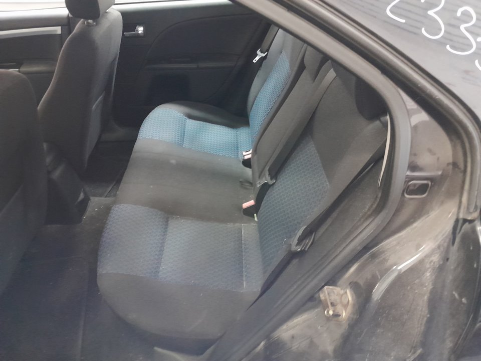 FORD MONDEO BERLINA (GE) Ambiente (06.2003->) (D) Motor 2,0 Ltr. - 96 kW TDCi CAT foto 10