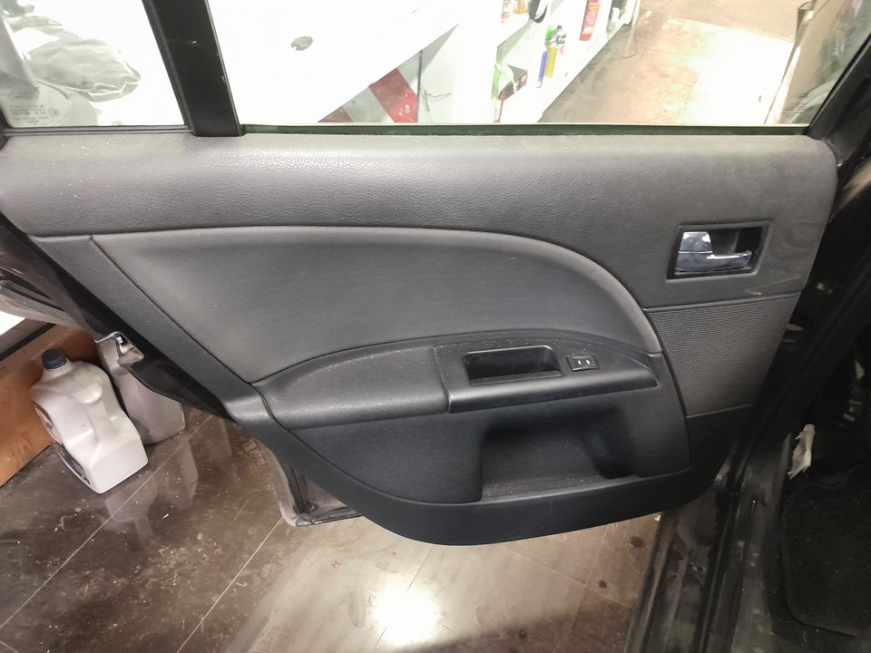 FORD MONDEO BERLINA (GE) Ambiente (06.2003->) (D) Motor 2,0 Ltr. - 96 kW TDCi CAT
