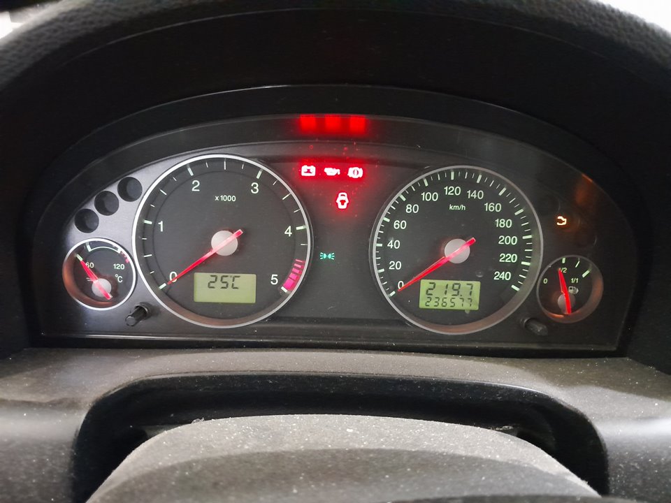 FORD MONDEO BERLINA (GE) Ambiente (06.2003->) (D) Motor 2,0 Ltr. - 96 kW TDCi CAT