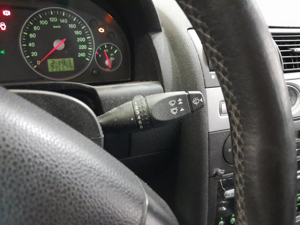 FORD MONDEO BERLINA (GE) Ambiente (06.2003->) (D) Motor 2,0 Ltr. - 96 kW TDCi CAT