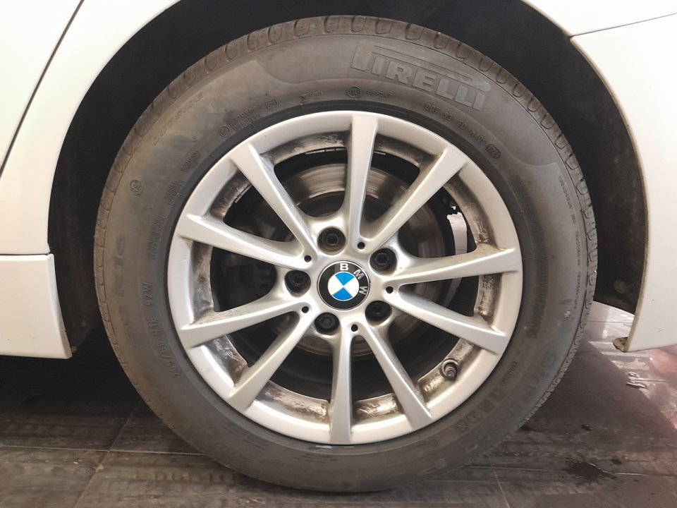 BMW SERIE 3 LIM. (F30) 318d xDrive Motor 2,0 Ltr. - 110 kW 16V Turbodiesel