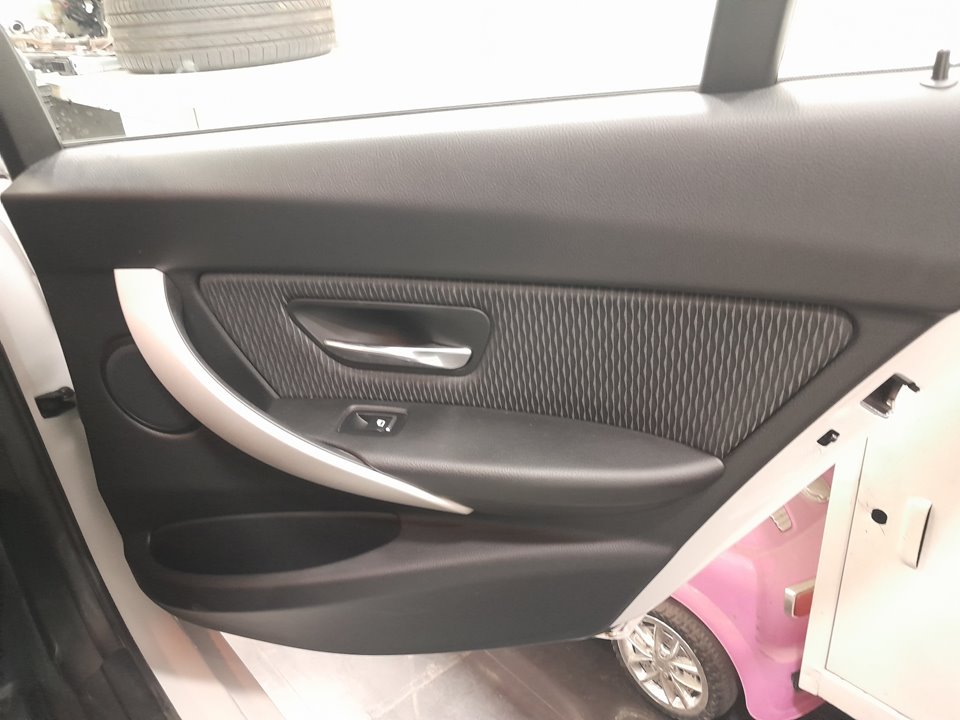 BMW SERIE 3 LIM. (F30) 318d xDrive Motor 2,0 Ltr. - 110 kW 16V Turbodiesel