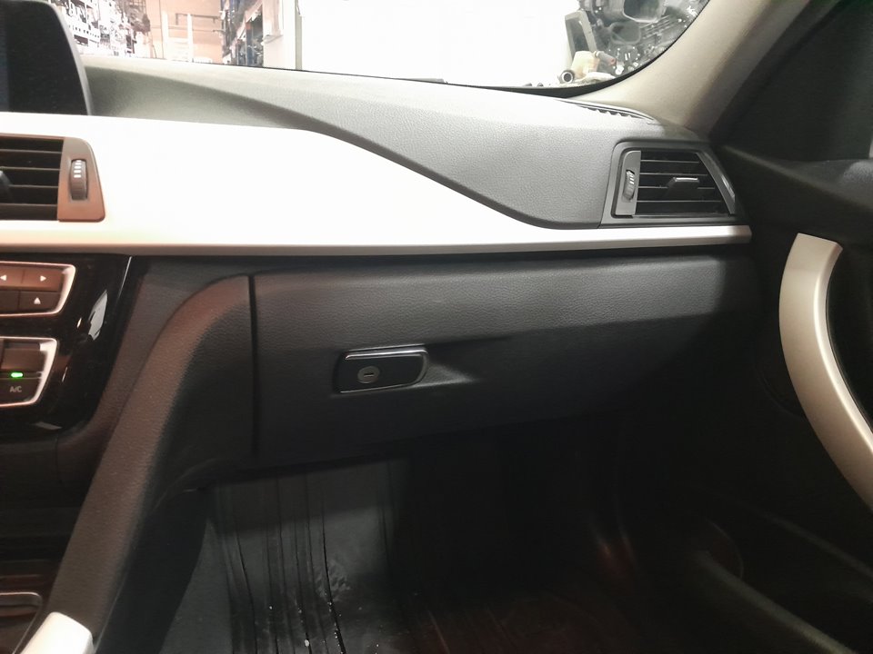 BMW SERIE 3 LIM. (F30) 318d xDrive Motor 2,0 Ltr. - 110 kW 16V Turbodiesel