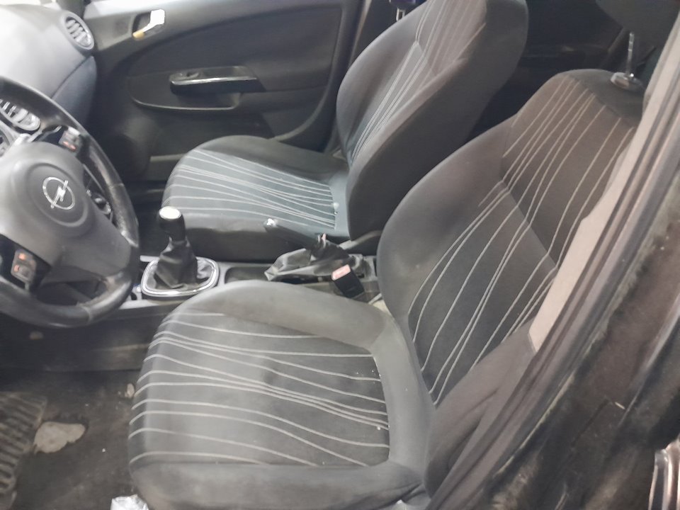 OPEL CORSA D Color Edition Motor 1,3 Ltr. - 70 kW 16V CDTI