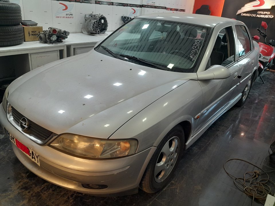 OPEL VECTRA B BERLINA Básico (1999->) Motor 2,0 Ltr. - 74 kW DTI