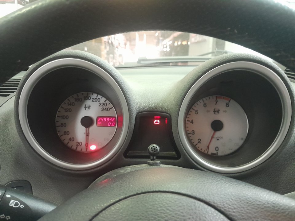 ALFA ROMEO 156 (116) 1.6 16V T.Spark Impression Motor 1,6 Ltr. - 88 kW 16V CAT