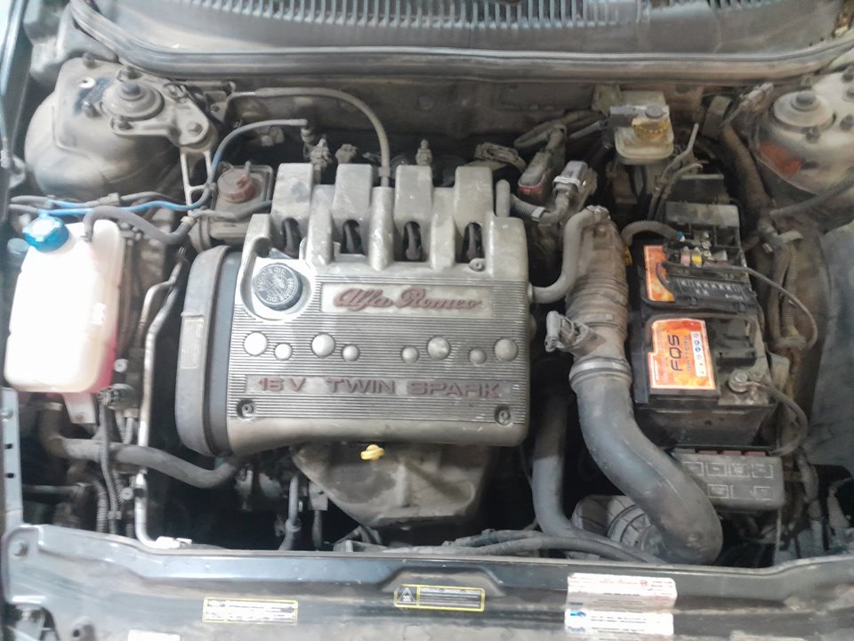 ALFA ROMEO 156 (116) 1.6 16V T.Spark Impression Motor 1,6 Ltr. - 88 kW 16V CAT