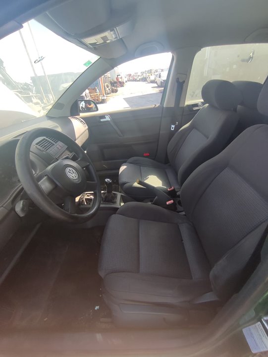 VOLKSWAGEN POLO (9N1) Highline Motor 1,4 Ltr. - 55 kW 16V foto 3
