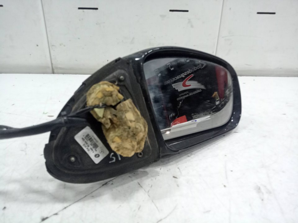 RETROVISOR DERECHO foto 3