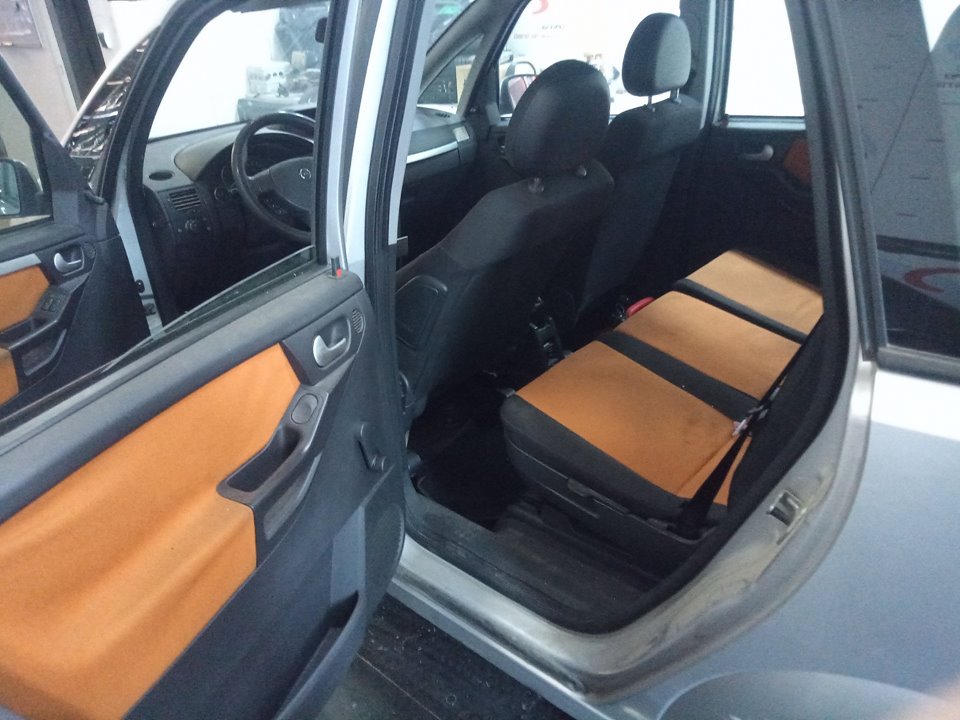 OPEL MERIVA 1.7 16V CDTI Motor 1,7 Ltr. - 74 kW 16V CDTI