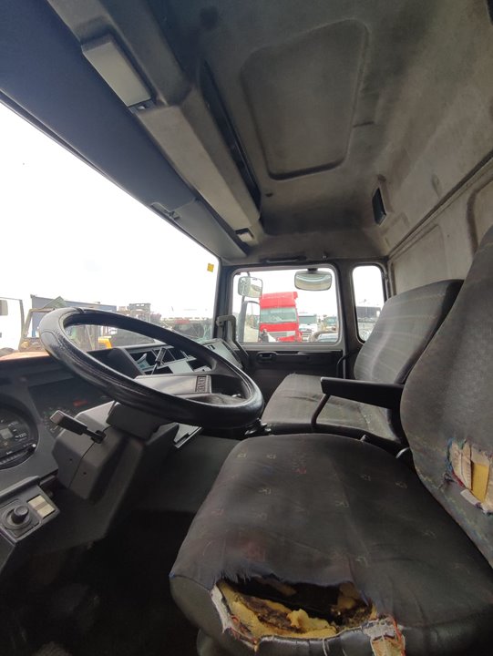 RENAULT MIDLINER 180 4X2 EURO 2 6.174 CM3 6 cilindros