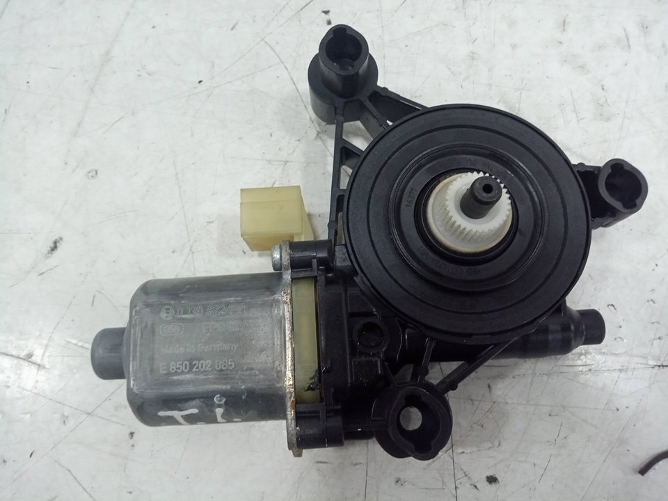 MOTOR ELEVALUNAS TRASERO IZQUIERDO foto 3
