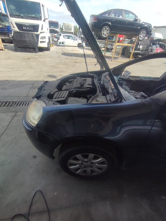 VOLKSWAGEN GOLF V BERLINA (1K1) Highline Motor 1,6 Ltr. - 75 kW