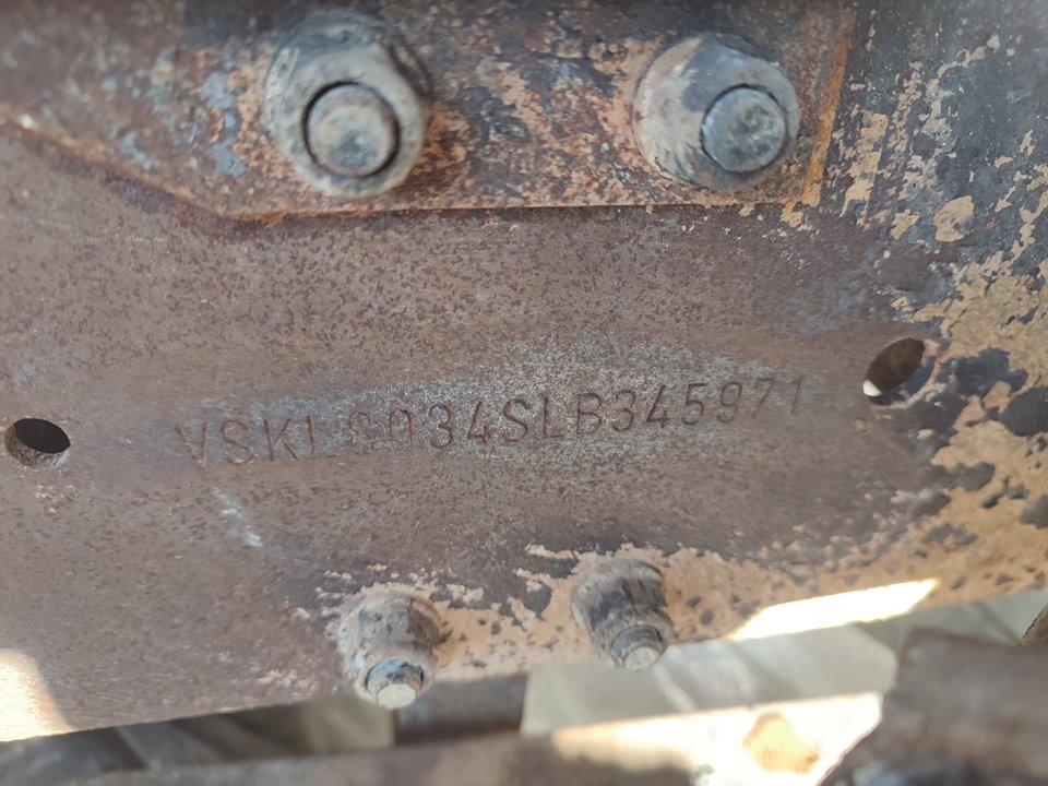 NISSAN L - 80 09 D-B4-40