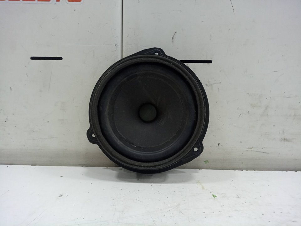 ALTAVOZ DELANTERO DERECHO AUDI Q3 (8UG) Attraction   |   01.15 - 12.18