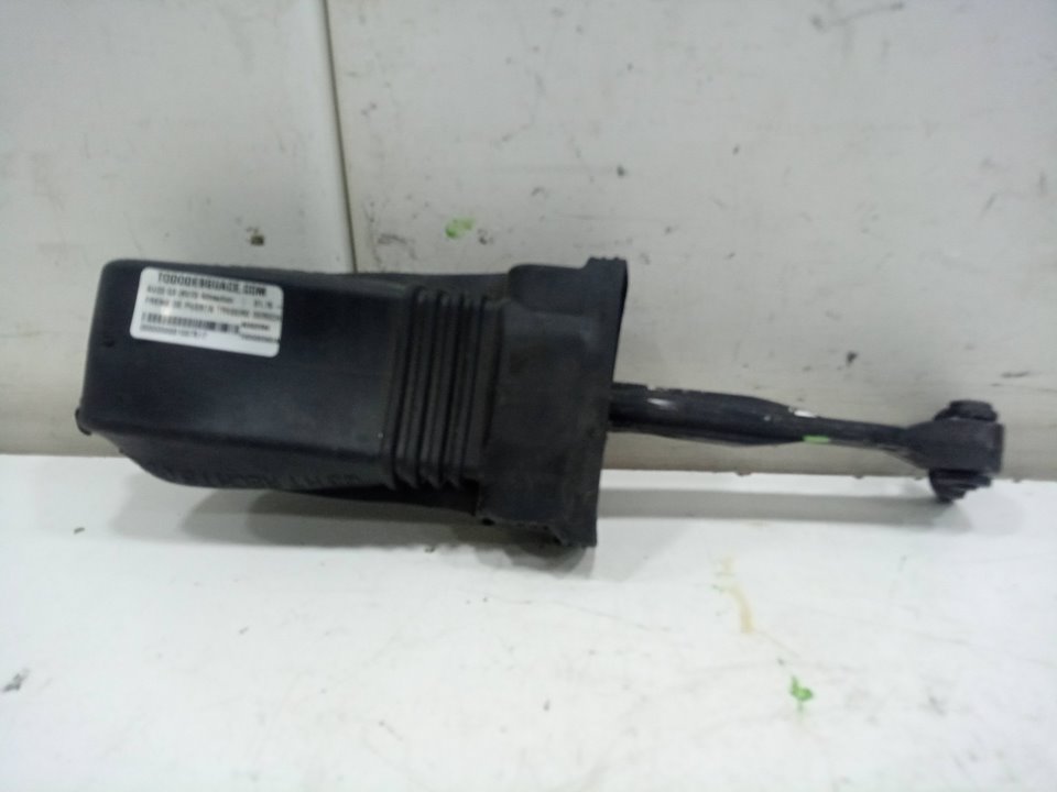 FRENO DE PUERTA TRASERO DERECHO AUDI Q3 (8UG) Attraction   |   01.15 - 12.18