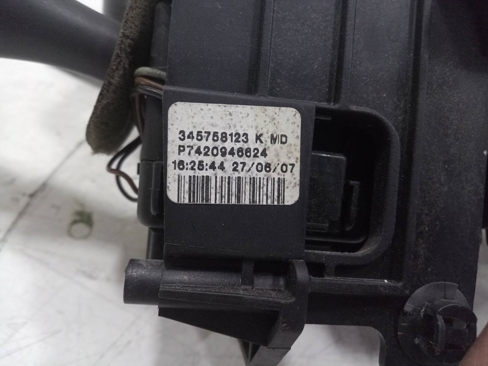 ANILLO AIRBAG Y MANDO MULTIFUNCION RENAULT MAGNUM AB 2005 Cabina adel.tractor semirr. GV     4X2    4XX.18 Gran espacio   |   12.06 - 12.09