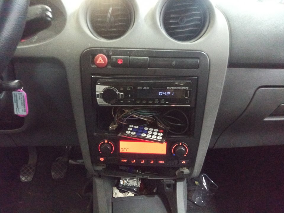 SEAT IBIZA (6L1) Stella Motor 1,9 Ltr. - 74 kW TDI