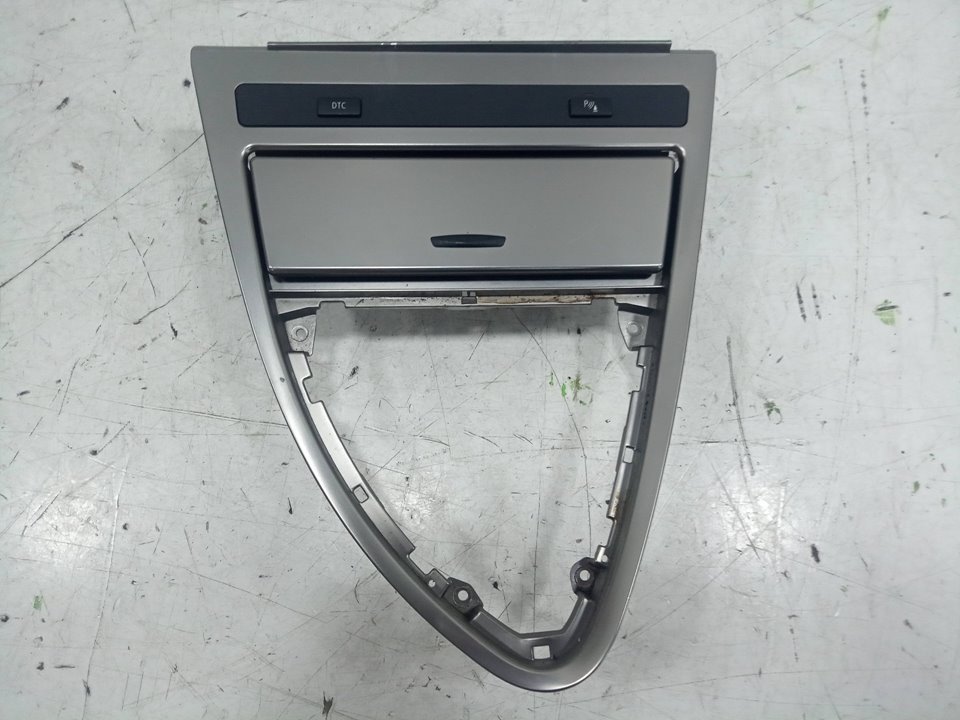 CARCASA GUARNECIDO CENTRAL BMW SERIE 6 COUPE (E63) 630i