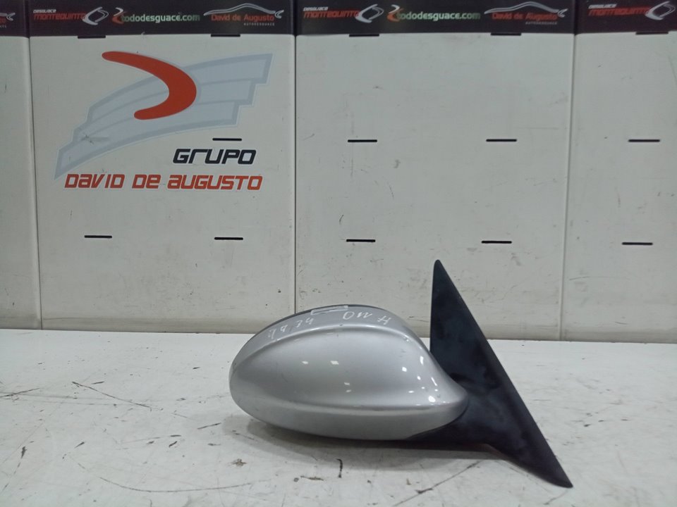 RETROVISOR DERECHO ELECTRICO
