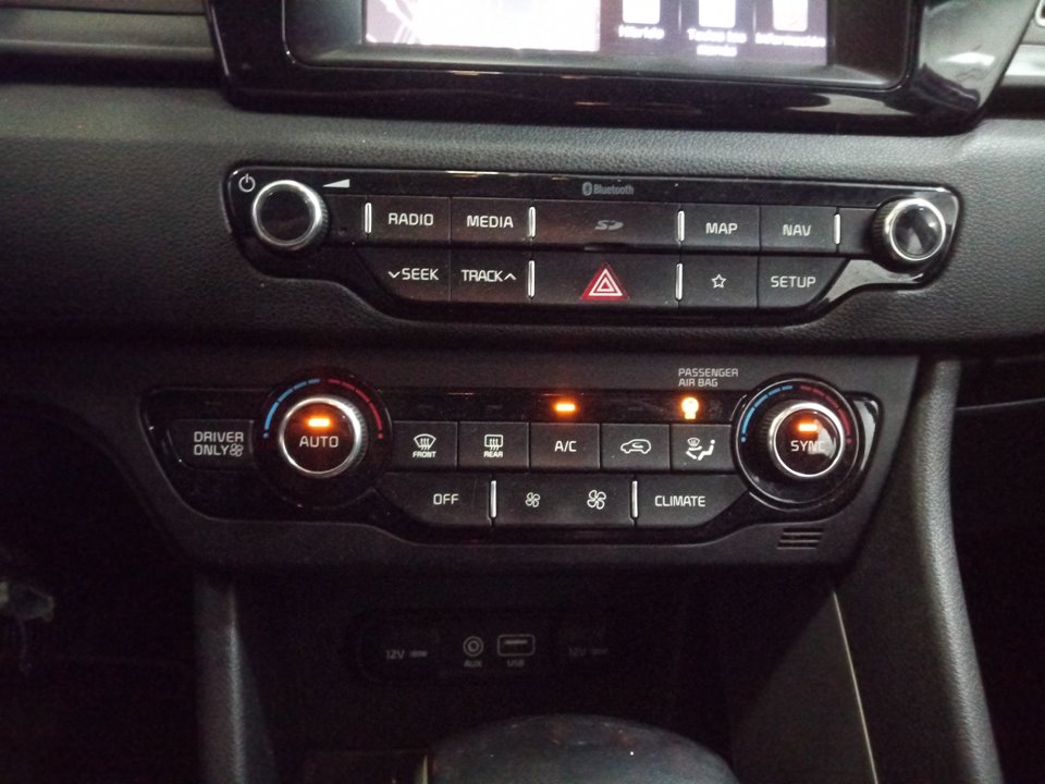 MANDO CALEFACCION / AIRE ACONDICIONADO KIA NIRO Business